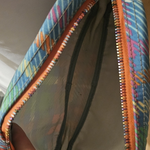 Dooney & Bourke Vintage Crossbody Plaid Handbag Zip Top Colorful Purse - Picture 6 of 9